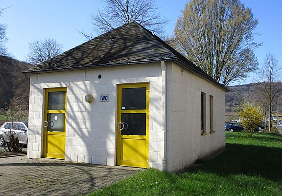 Öffentliche Toilette Uferallee