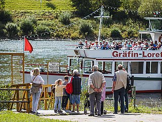 Am Anleger in Zeltingen