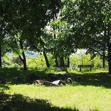 Rastmöglichkeit am Ortsausgang von Klausen
