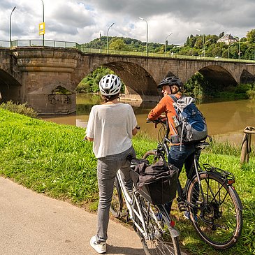 Römerbrücke am Zurlaubener Moselufer