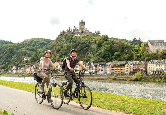 Unterwegs auf dem Mosel-Radweg bei Cochem