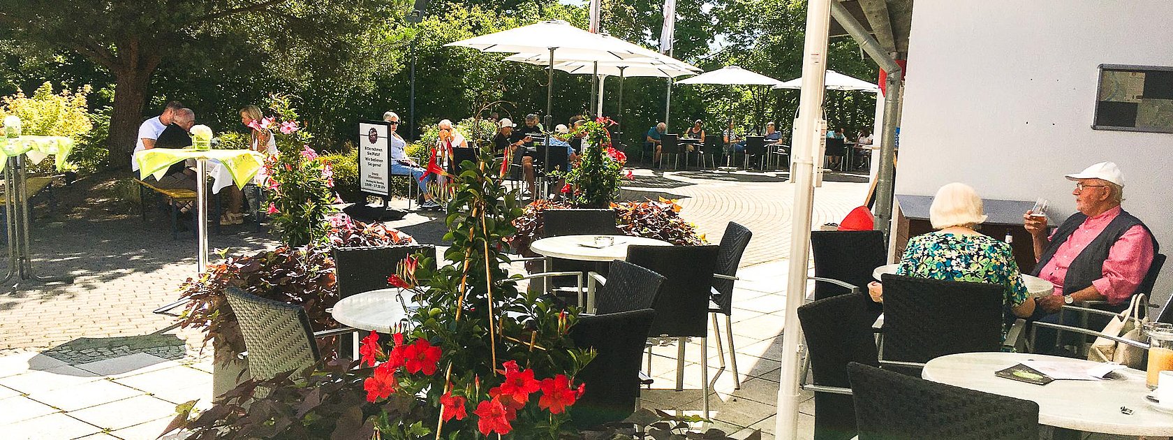 Café und Bistro im Kurgastzentrum_Außenbereich