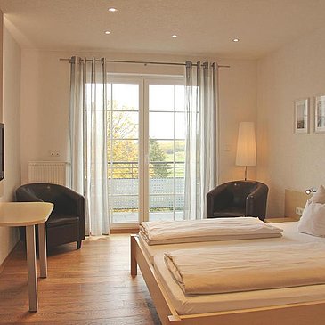 Doppelzimmer mit Balkon 3
