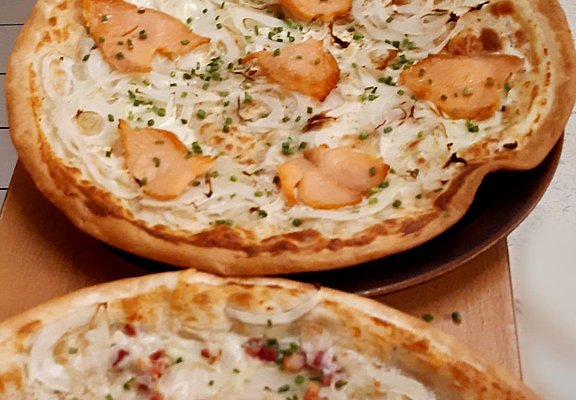 Flammkuchen in der Straußwirtschaft