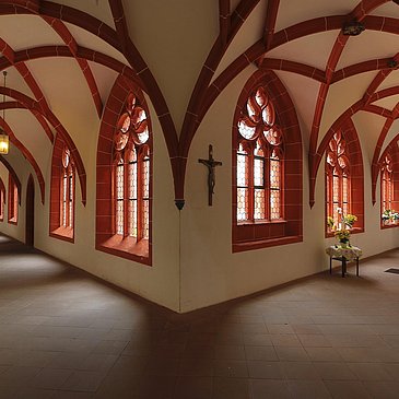 Kreuzgang St. Nikolaus Stift