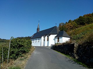 Paulskirche in den Weinbergen von Lieser