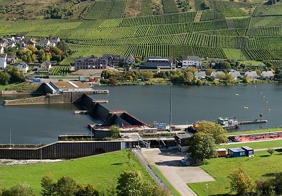 Staustufenblick