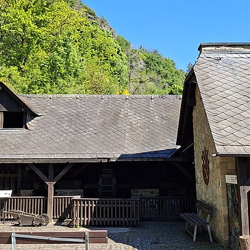 Das Bild zeigt die Fischbacher Kupferhütte.