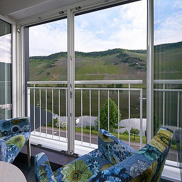 Zimmer_frz_Balkon