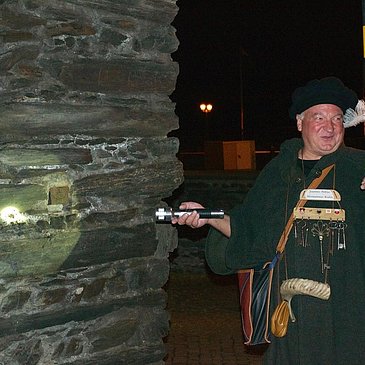 Nachtwächter mit Schlüsseln