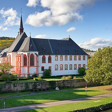 Außenaufnahme St.Nikolaus Stift