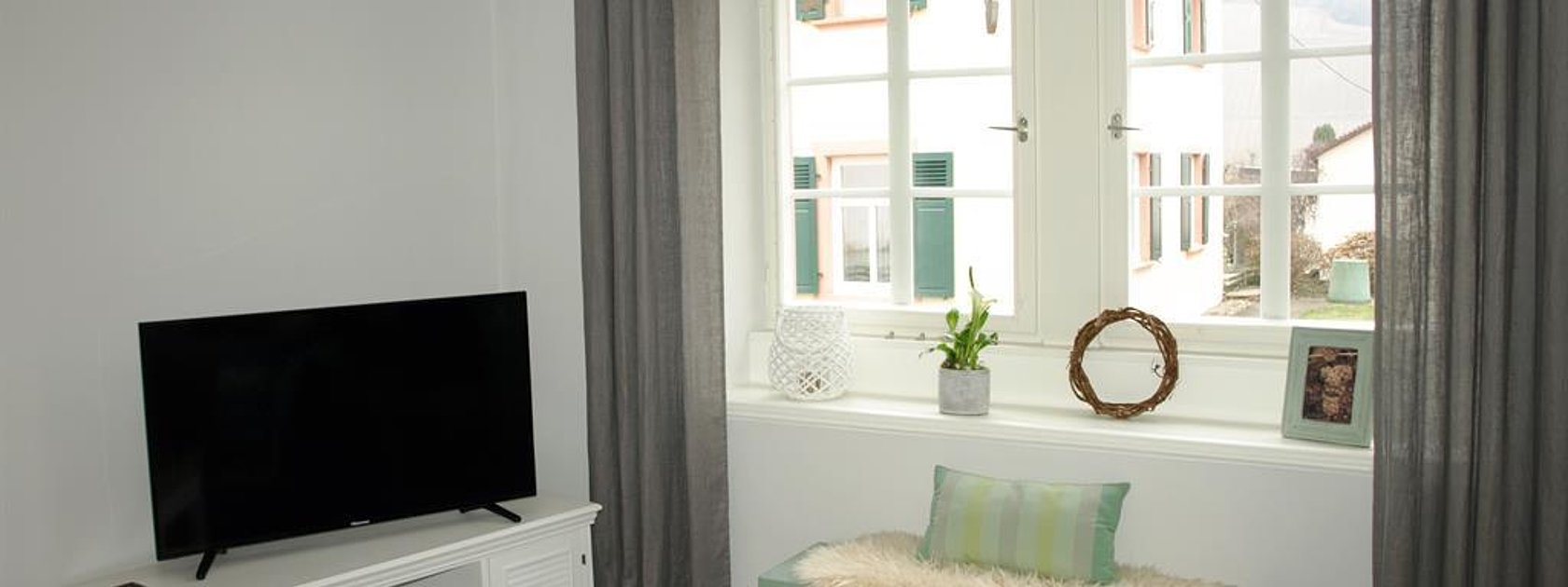 Wohn-/Esszimmer - Foto 2