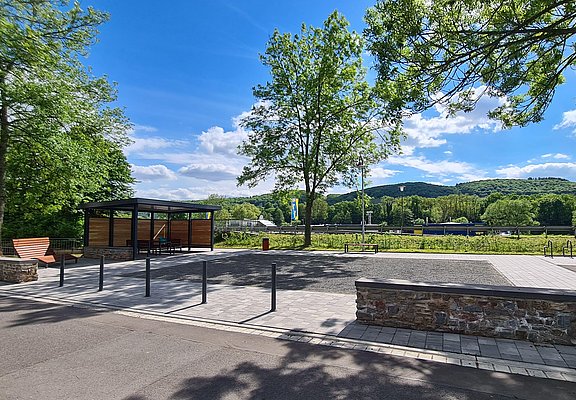 Mehrgenerationenpaltz mit Bouleplatz
