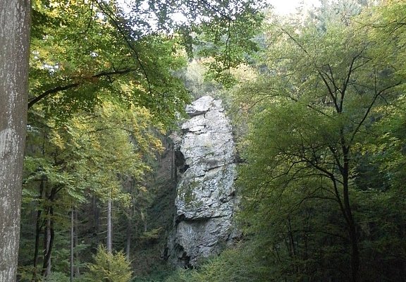 Der Bilstein-Felsen - einer der Weg-Höhepunkte