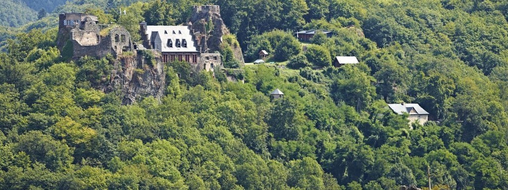 Schloss Veldenz - majestätisch gelegen