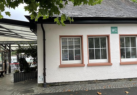 öffentliche Toiletten Zugang Straße
