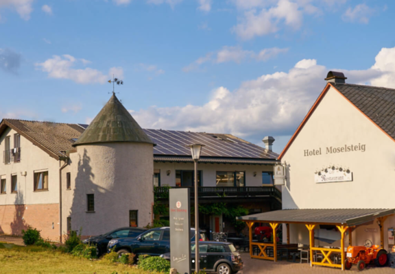 Hotel Moselsteig - Hotel, Restaurant, Destillerie