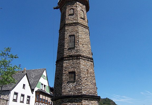 Hatzenport: Fährturm