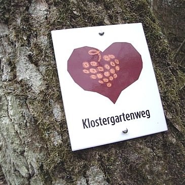 Weglogo entlang der Strecke