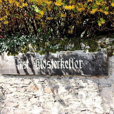 Mosel-Wanderung zwischen zwei Klöstern
