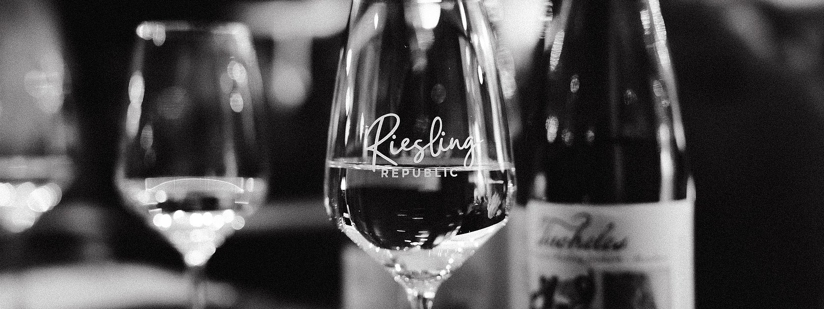 Riesling Republic Glas