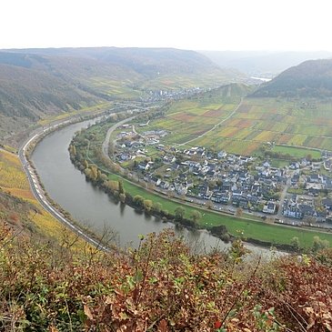 Aussicht von Valwigerberg auf Ernst